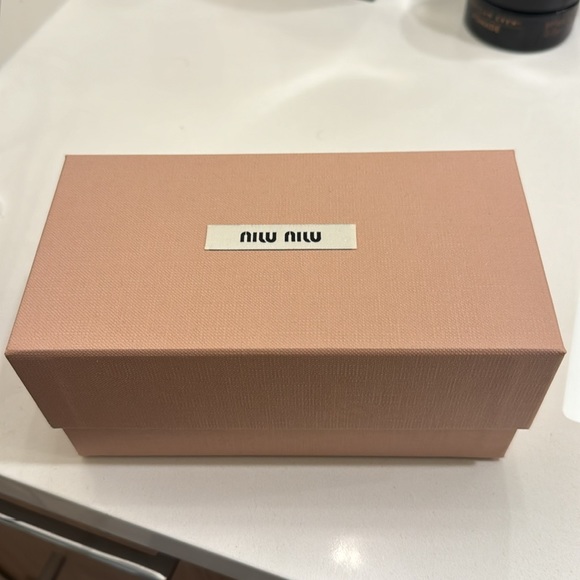 Trade only!! MIU MIU Camel Butterfly shape Sunglasses MUOYS/4BW2Z1/51 - Picture 14 of 16